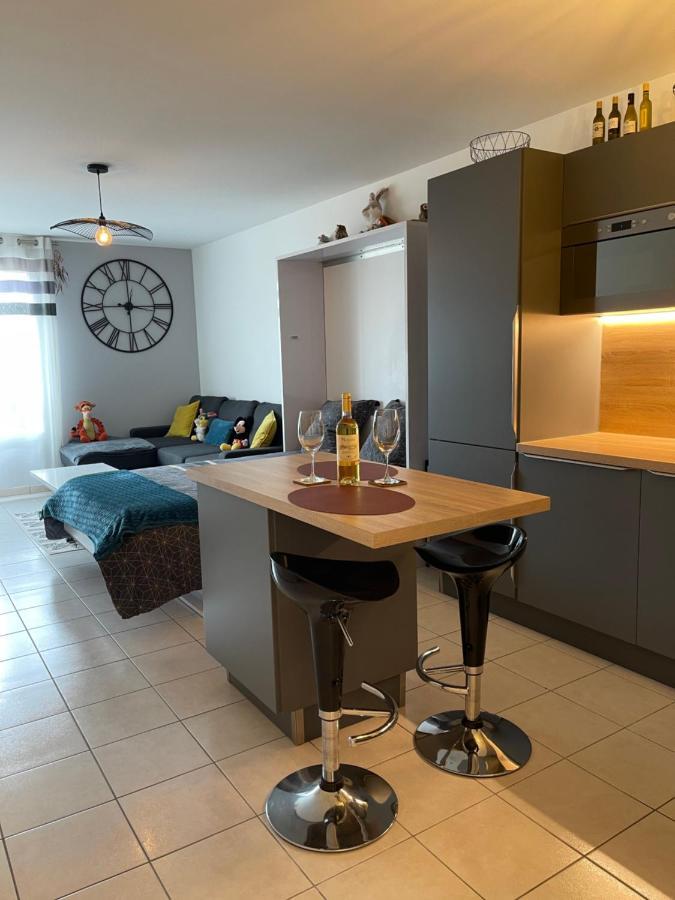 Studio Disneyland Paris Holidays Монтеврен Екстериор снимка