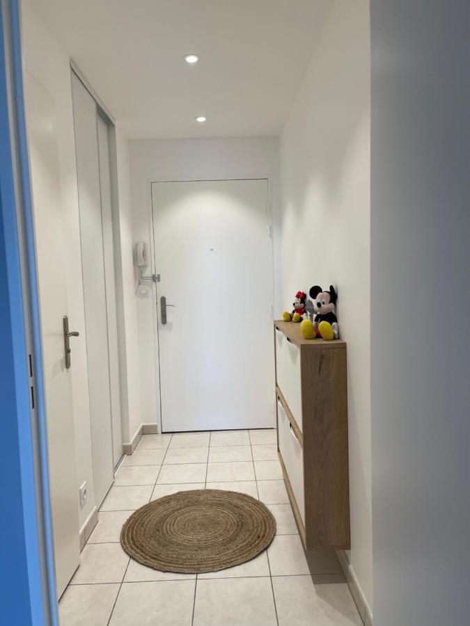 Studio Disneyland Paris Holidays Монтеврен Екстериор снимка
