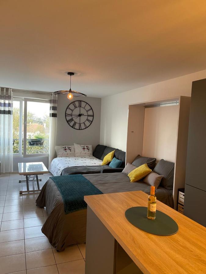 Studio Disneyland Paris Holidays Монтеврен Екстериор снимка